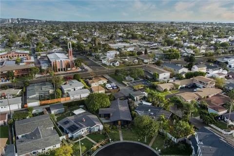 $2,849,000 | 1956 Rosemary Place, Costa Mesa, CA 92627