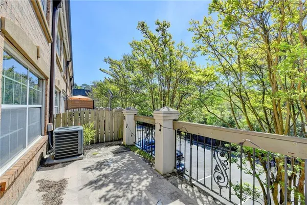 $239,900 | 6980 Roswell Road, Unit C5, Atlanta, GA 30328