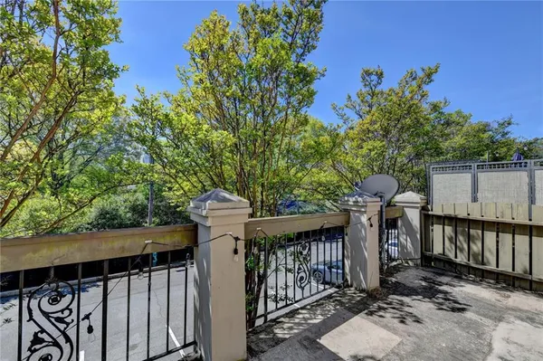 $239,900 | 6980 Roswell Road, Unit C5, Atlanta, GA 30328