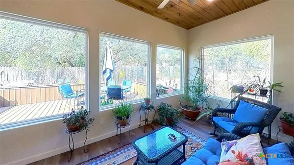 $949,900 | 111 Clydesdale Drive, San Marcos, TX 78666