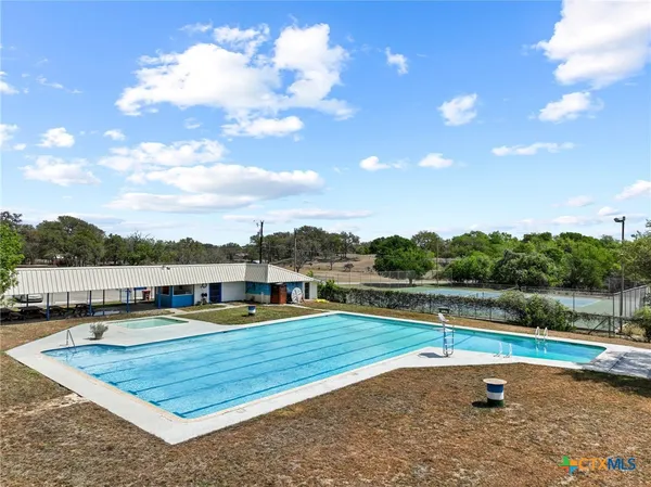 $949,900 | 111 Clydesdale Drive, San Marcos, TX 78666