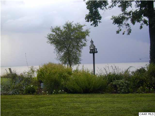 831 Spences Point Road Kinsale, VA 22488 - Photo 9 of 48 Birdhouse View