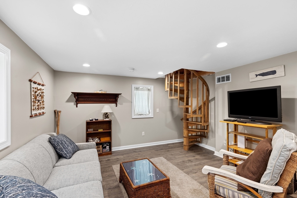 9 Shore Garden Road Hull, MA 02045 - Photo 26 of 39