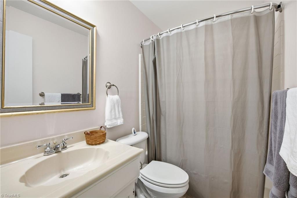 1702 North Hamilton Street, Unit G High Point, NC 27262 - Photo 13 of 24