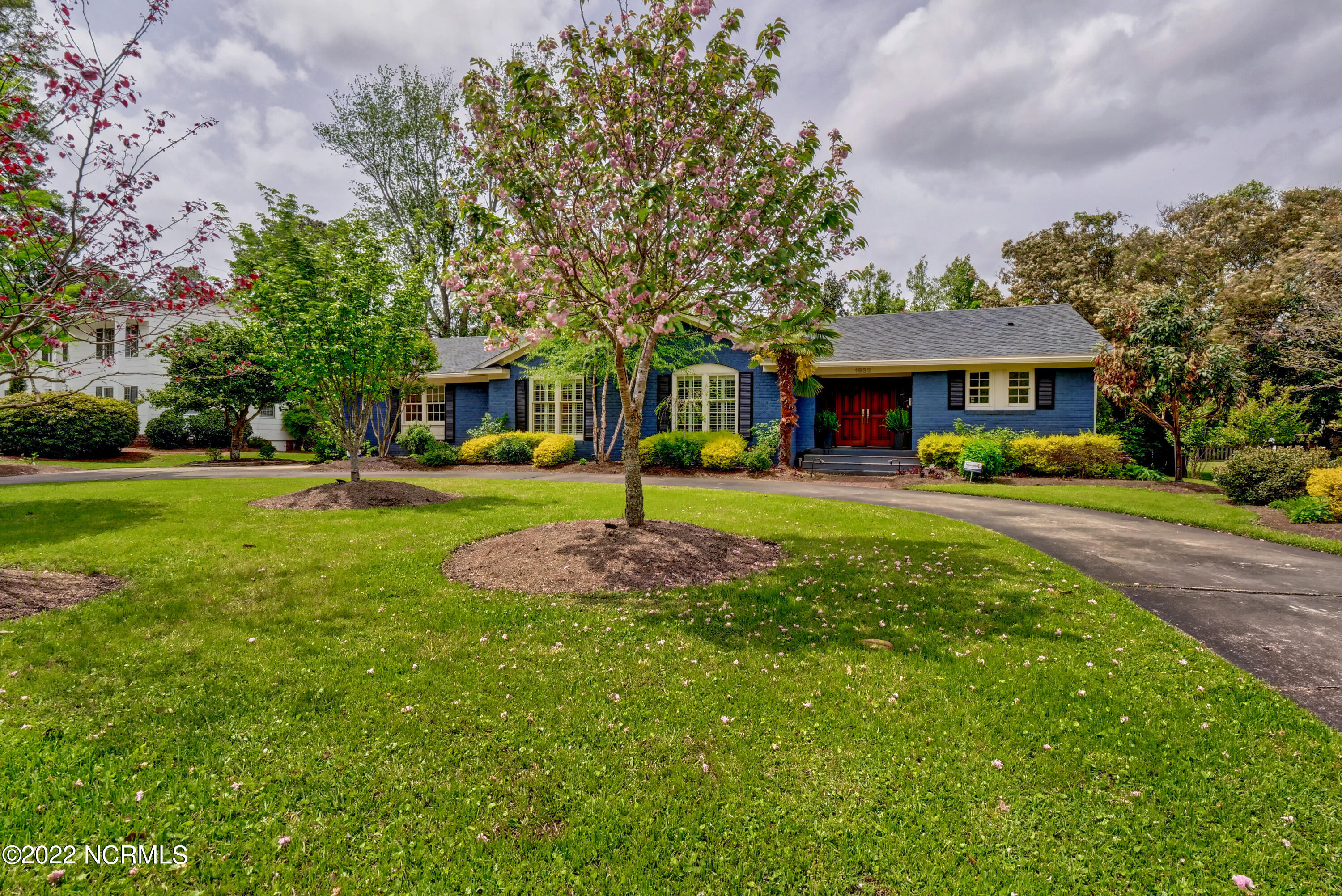 1932 Hawthorne Road Wilmington, NC 28403 - Photo 1 of 56 001_p6755963_4_5_6_7_8_9