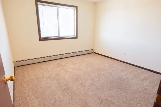 $1,600 | 15741 Thomas Lane, Unit 3BR, Oak Forest, IL 60452