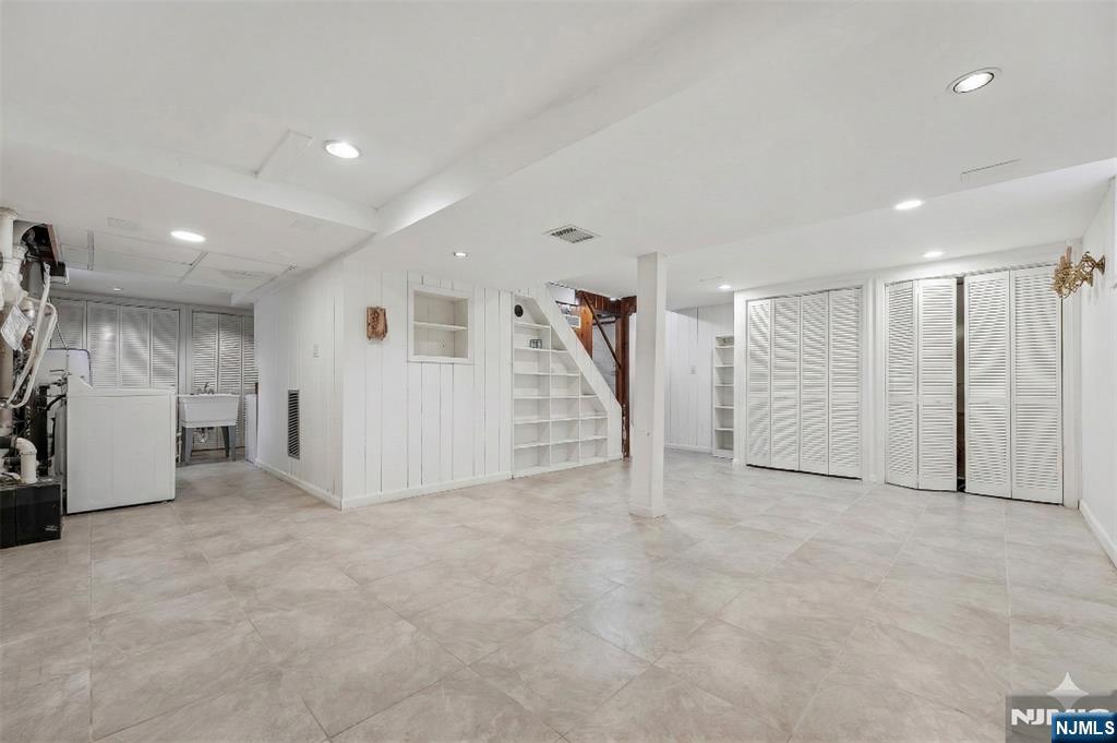 52 Knickerbocker Road Demarest, NJ 07627 - Photo 10 of 11 a view of an empty room with closet