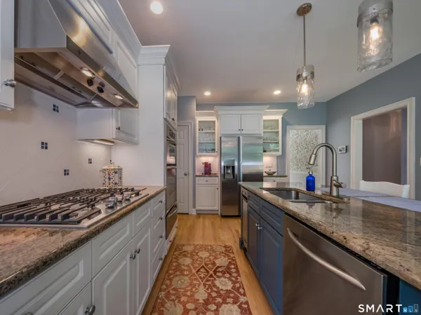 $1,350,000 | 6 Parkman Place, Old Saybrook, CT 06475