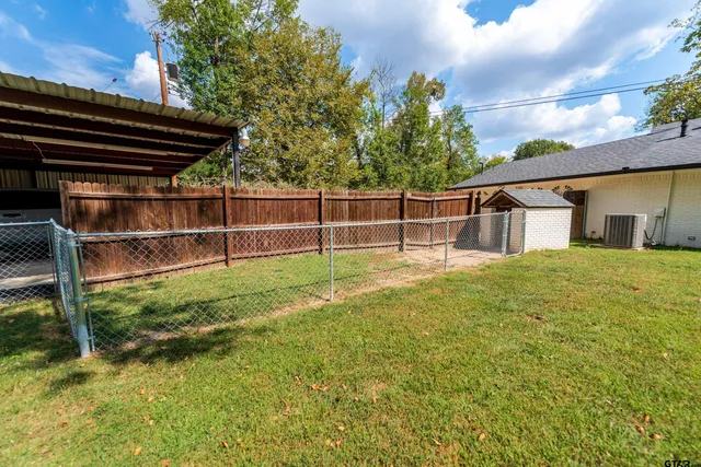 $499,500 | 1010 South Williams Avenue, Mount Pleasant, TX 75455