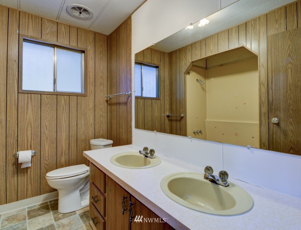 94 West Green Valley Road Oak Harbor, WA 98277 - Photo 15 of 23 Gallery Image 15
