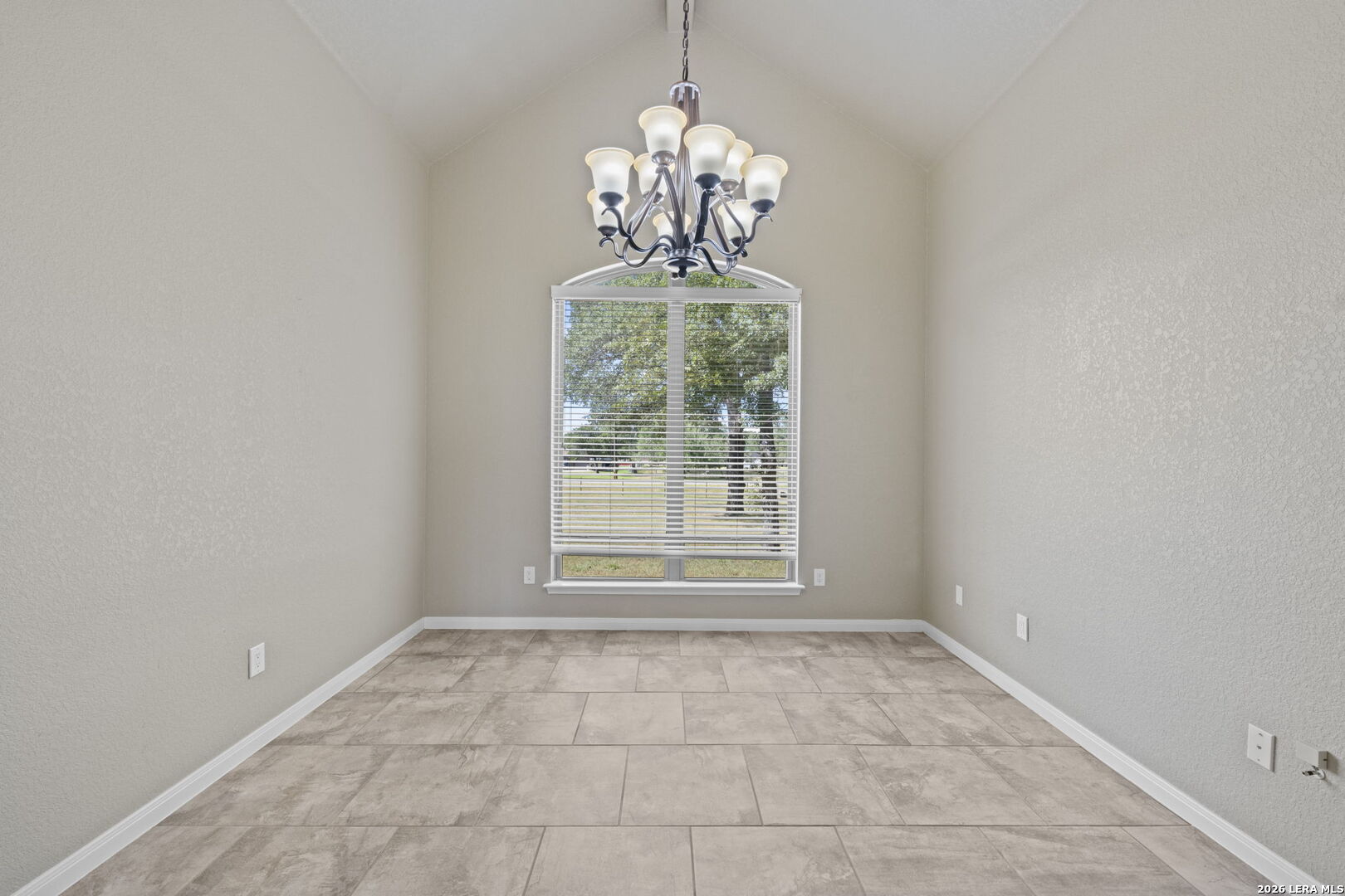 165 Copper Ridge Drive La Vernia, TX 78121 - Photo 8 of 50