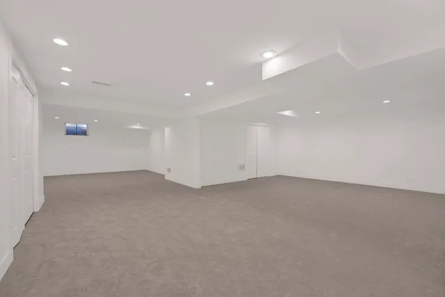 $1,250,000 | 6444 North Knox Avenue, Lincolnwood, IL 60712