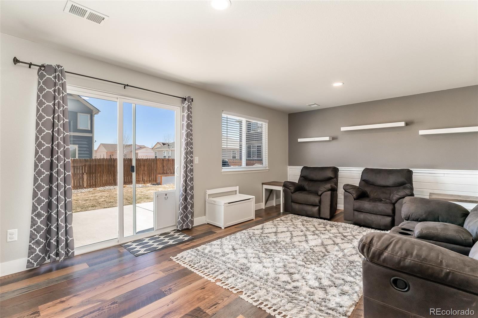 427 Territory Lane Johnstown, CO 80534 - Photo 12 of 34