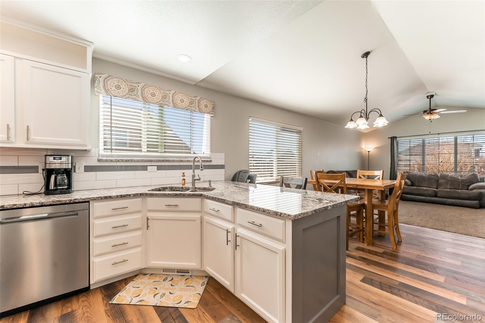 427 Territory Lane Johnstown, CO 80534 - Photo 5 of 34