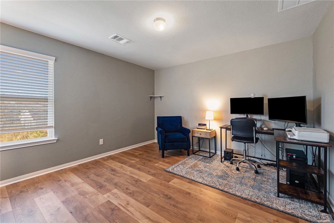 992 Crossing Drive Bryan, TX 77803 - Photo 13 of 21