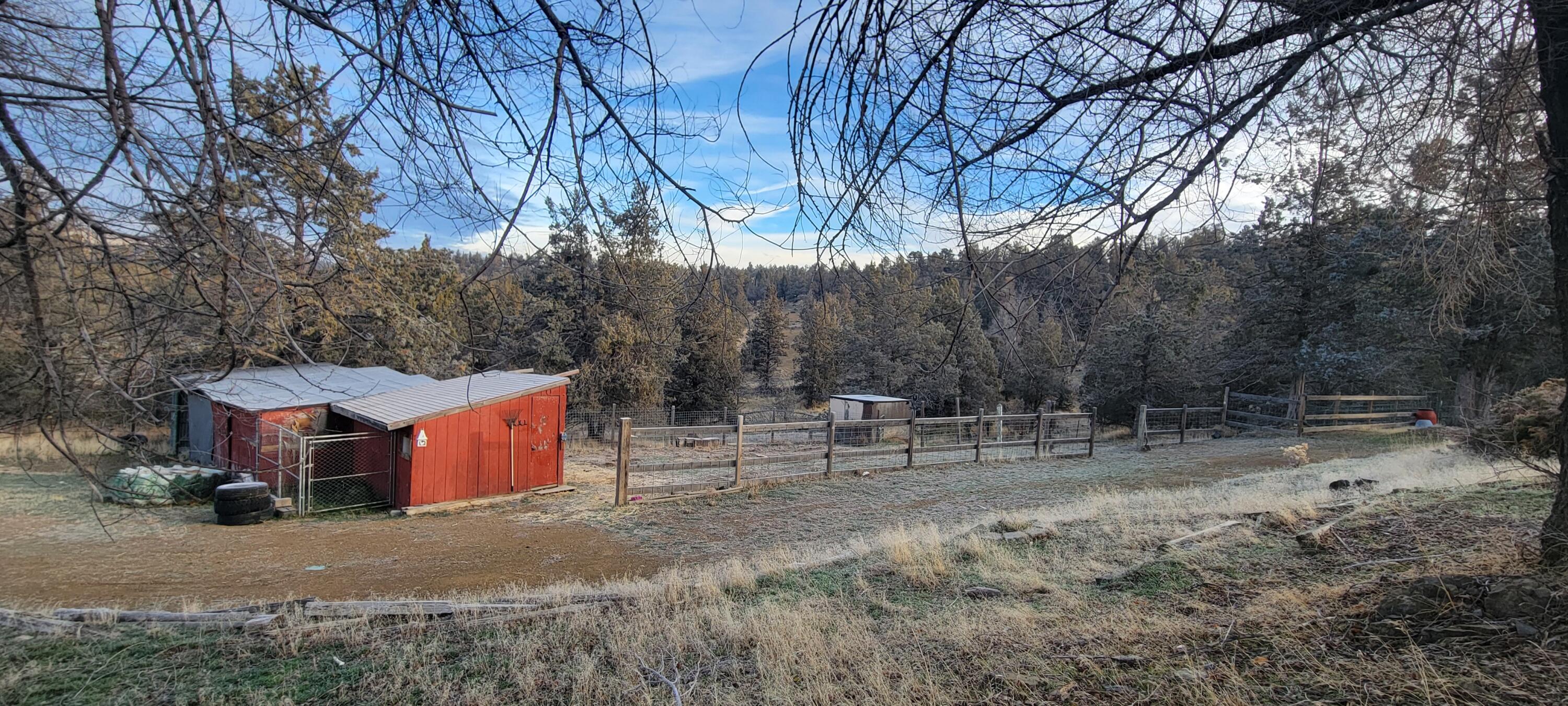 7467 Harpold Road Klamath Falls, OR 97603 - Photo 8 of 35 20251204_083203