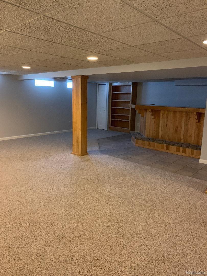 10024 Allen Road Allen Park, MI 48101 - Photo 27 of 55 bar view - Copy.JPG