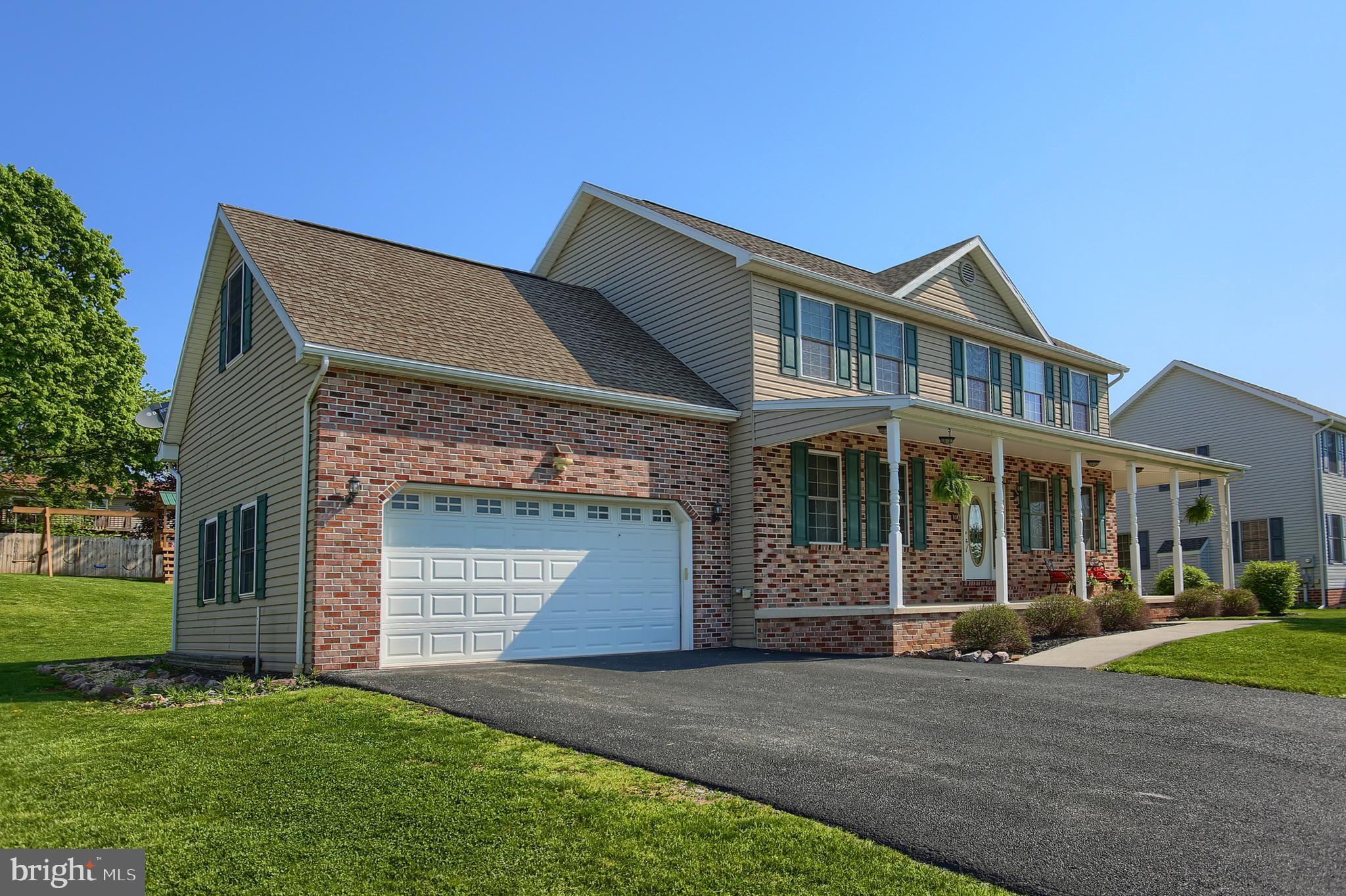 381 Limestone Road Carlisle, PA 17015 - Photo 2 of 27 Gallery Image 2