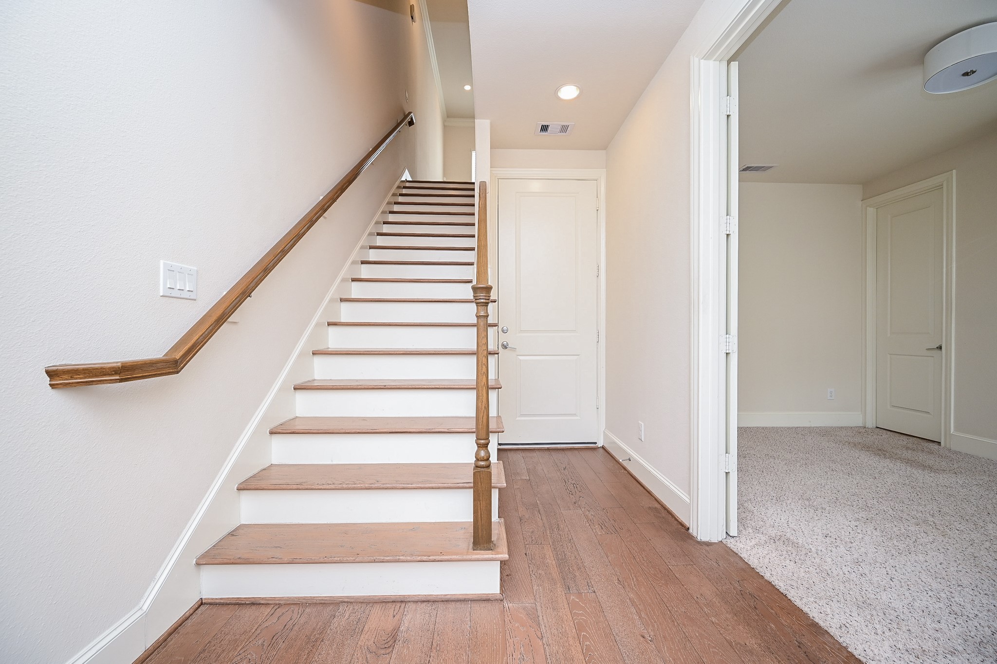 9546 London Bridge Station Houston, TX 77045 - Photo 9 of 41 Discover the endless possibilities of this versatile first-floor carpeted space, ready to become whatever you envision!