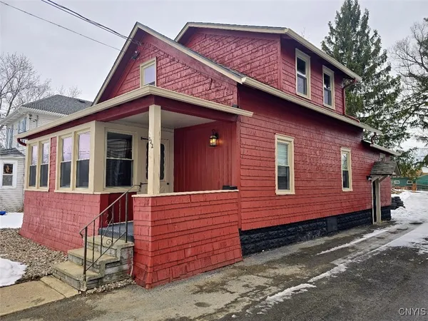 $179,900 | 322 Canal Street, Lenox, NY 13032