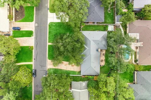$1,285,000 | 7706 Shadyrock Drive, Austin, TX 78731