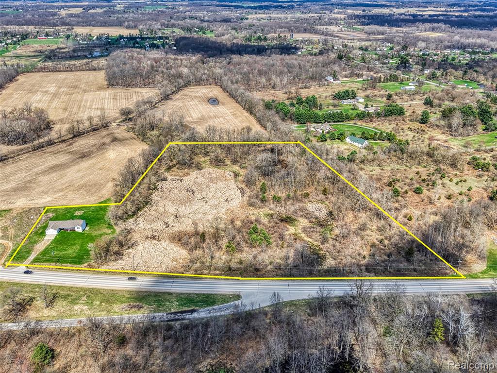 10488 West Grand River Road Fowlerville, MI 48836 - Photo 30 of 34