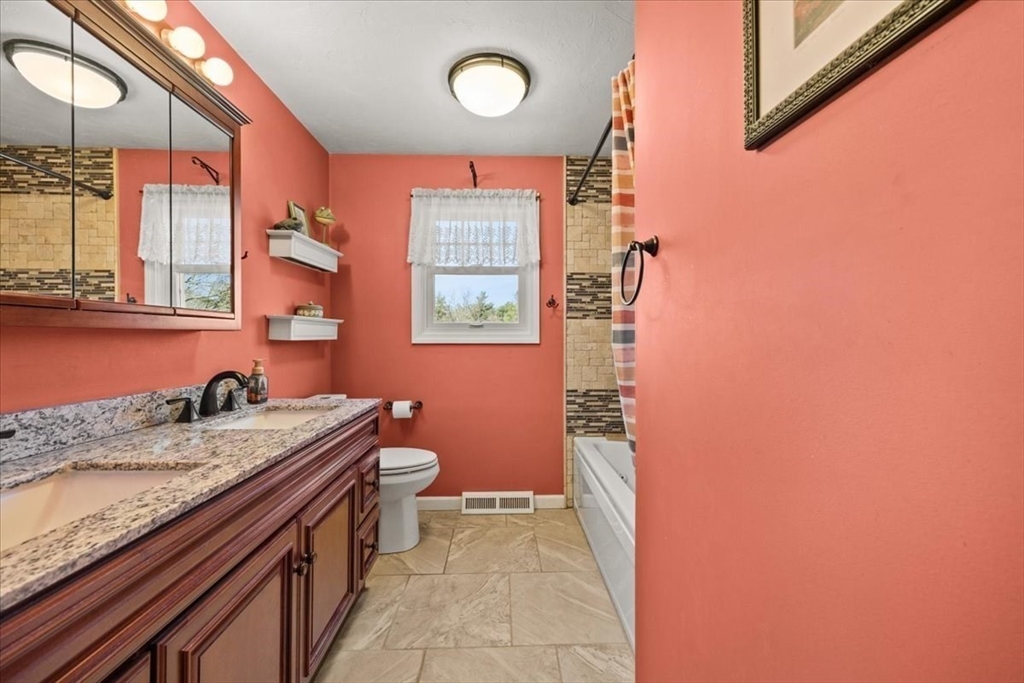 500 Wareham Street Middleboro, MA 02346 - Photo 23 of 42