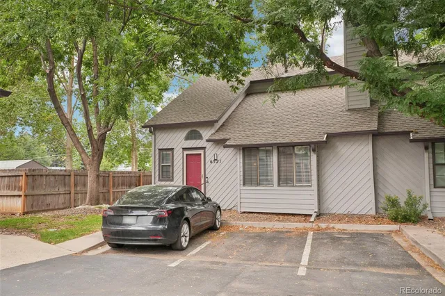 $419,000 | 6321 Oak Court, Arvada, CO 80004