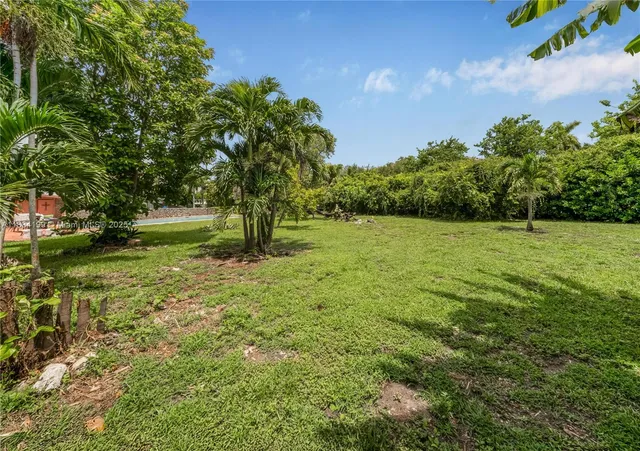 $3,000,000 | 6801 Southwest 136th Street, Pinecrest, FL 33156