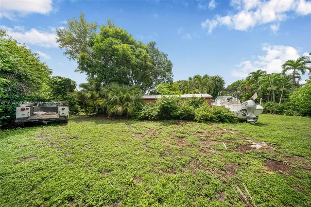 $3,000,000 | 6801 Southwest 136th Street, Pinecrest, FL 33156