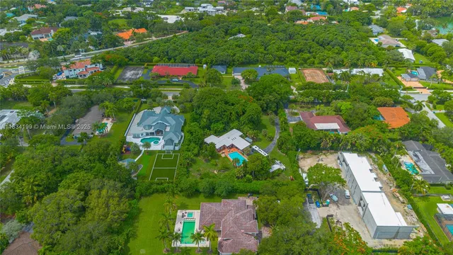 $3,000,000 | 6801 Southwest 136th Street, Pinecrest, FL 33156