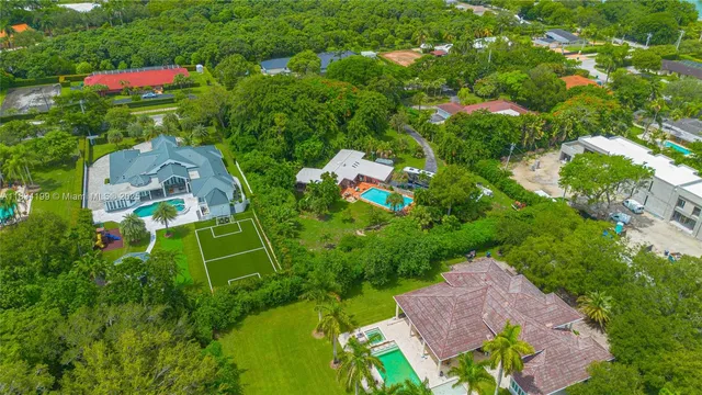 $3,000,000 | 6801 Southwest 136th Street, Pinecrest, FL 33156