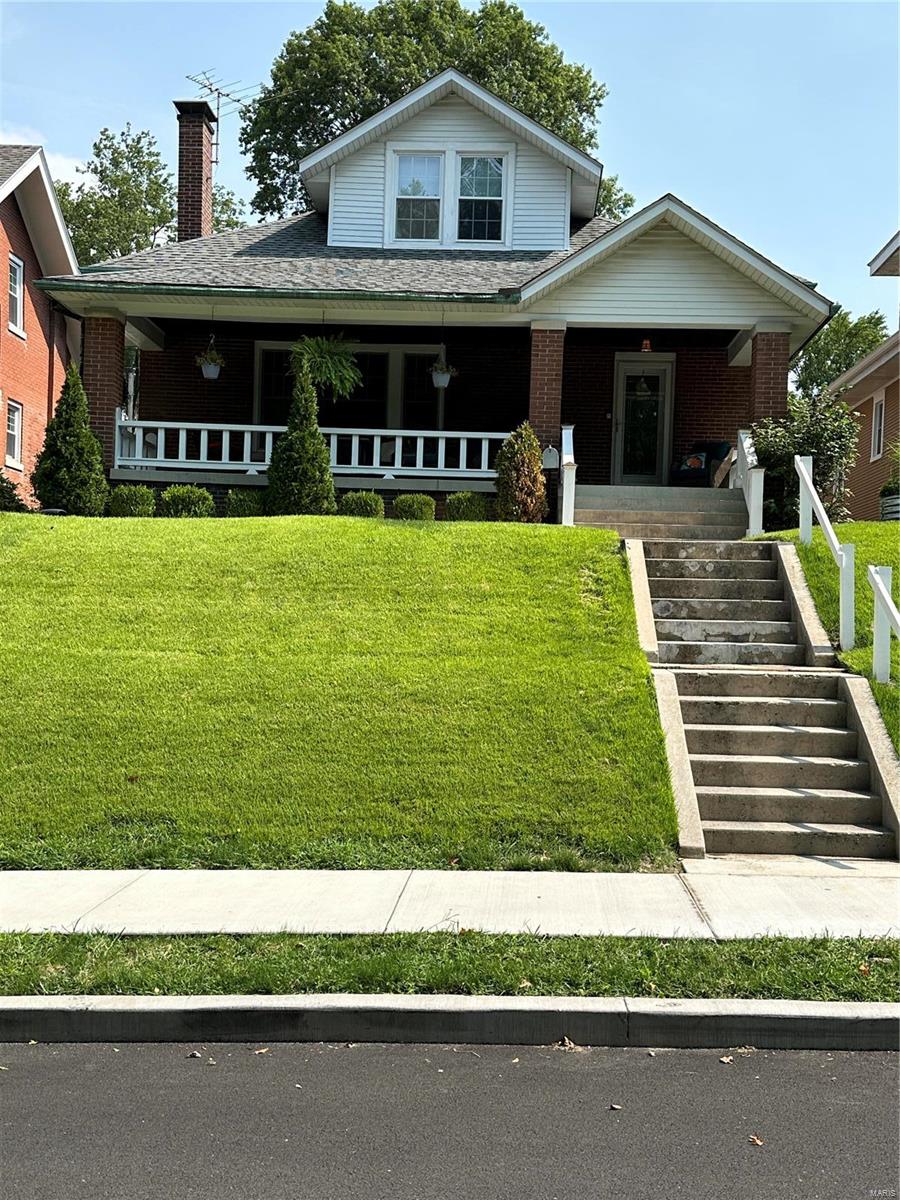604 Forest Avenue Belleville, IL 62220 - Photo 2 of 5