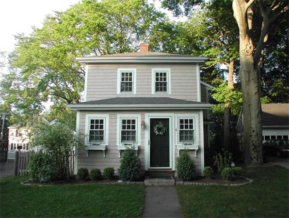 4 Hunting Street Wellesley, MA 02481 - Photo 3 of 12 Gallery Image 3