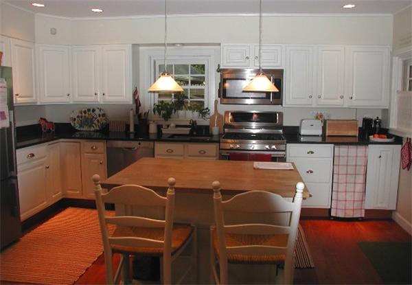 4 Hunting Street Wellesley, MA 02481 - Photo 6 of 12 Gallery Image 6