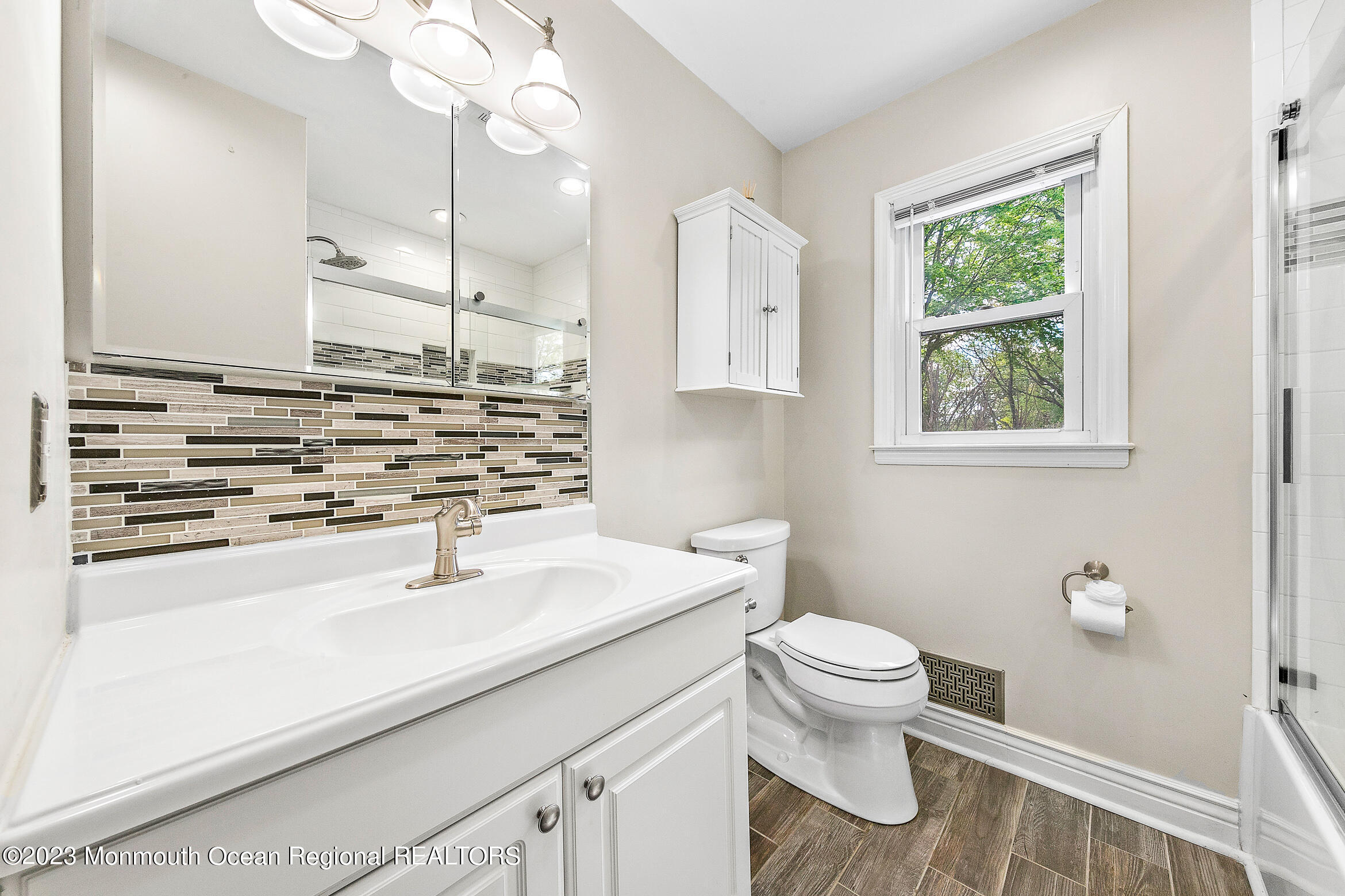 470 E Road Belford, NJ 07718 - Photo 14 of 33 470ERdOnline-41