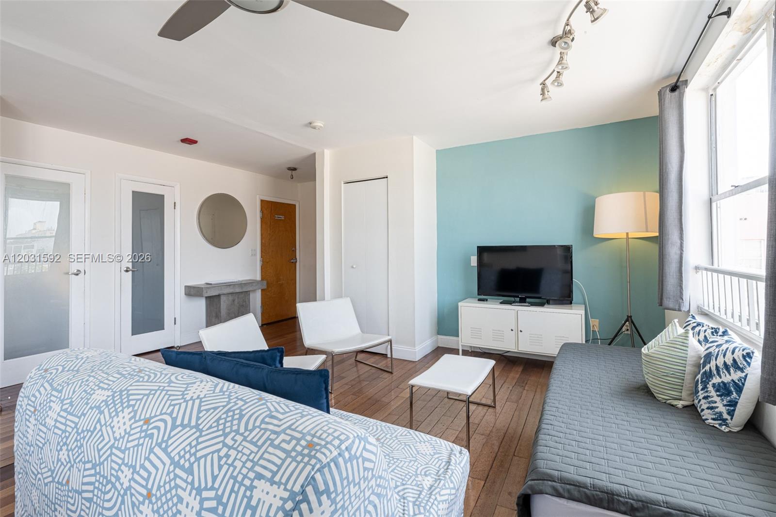 420 15th Street, Unit 307 Miami Beach, FL 33139 - Photo 11 of 25 Gallery Image 11