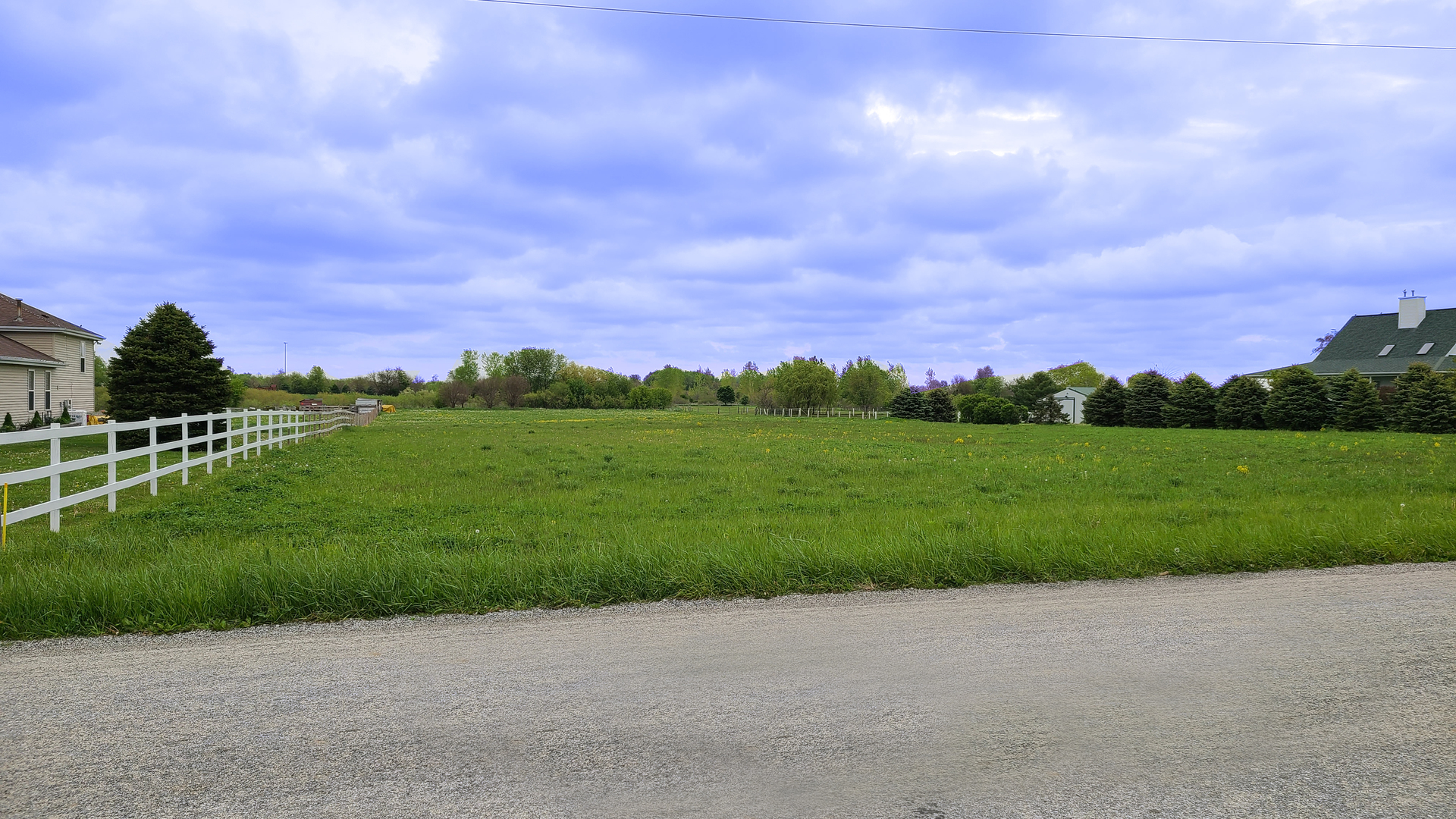 9468 West Pauling Road Monee, IL 60449 - Photo 1 of 9 a view of a garden and basketball court