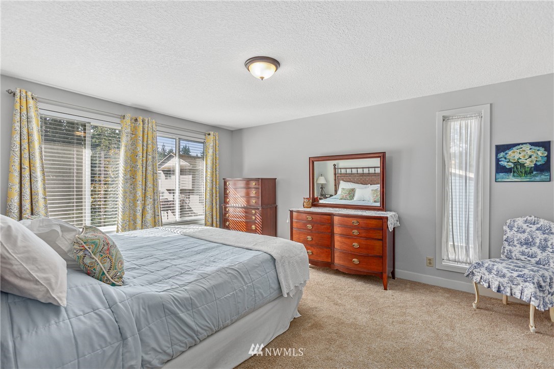 18220 92nd Avenue Northeast Bothell, WA 98011 - Photo 13 of 25 Gallery Image 13