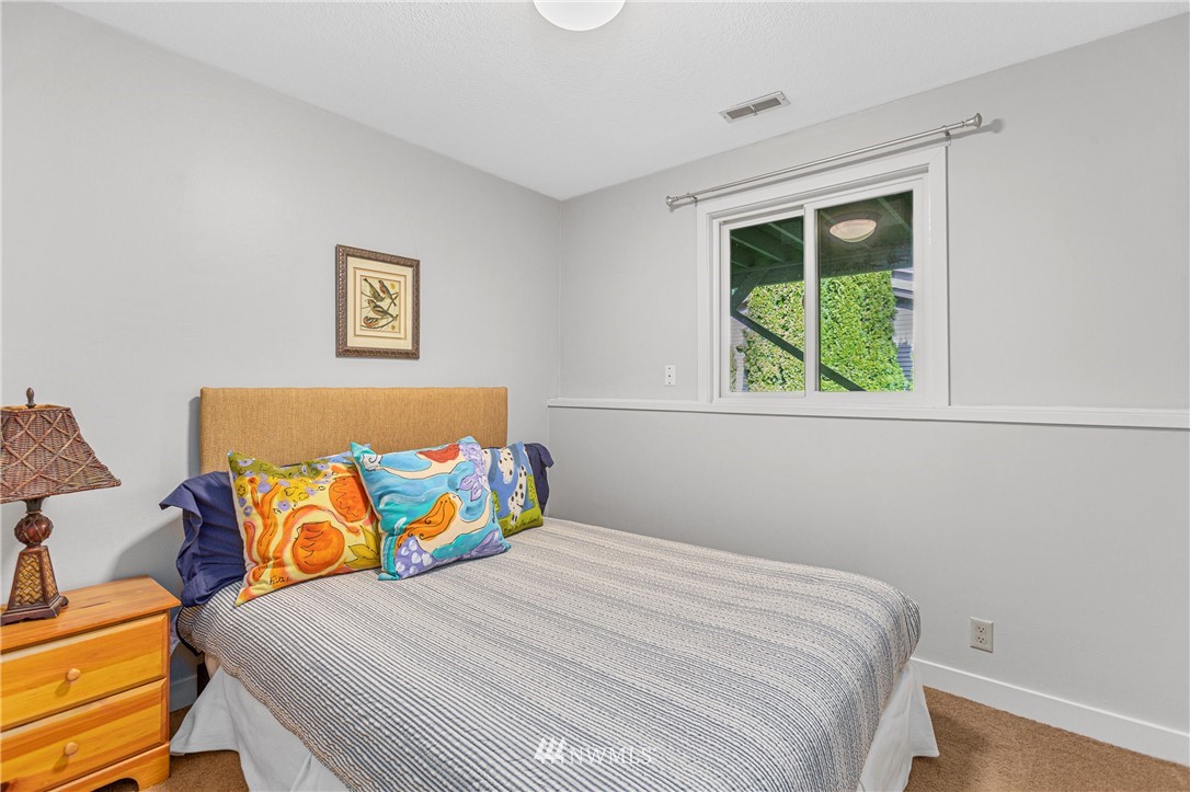 18220 92nd Avenue Northeast Bothell, WA 98011 - Photo 20 of 25 Gallery Image 20