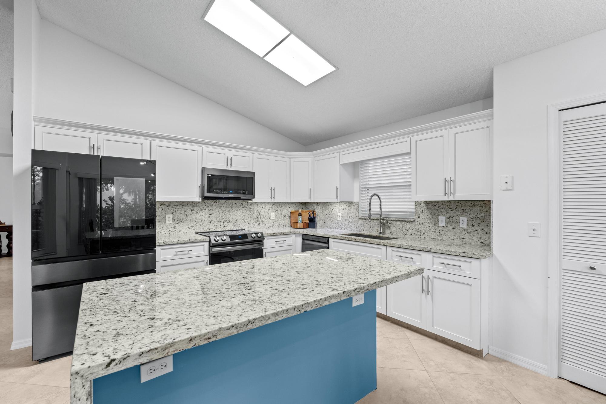 212 Trails End Greenacres, FL 33413 - Photo 15 of 43 A7401596