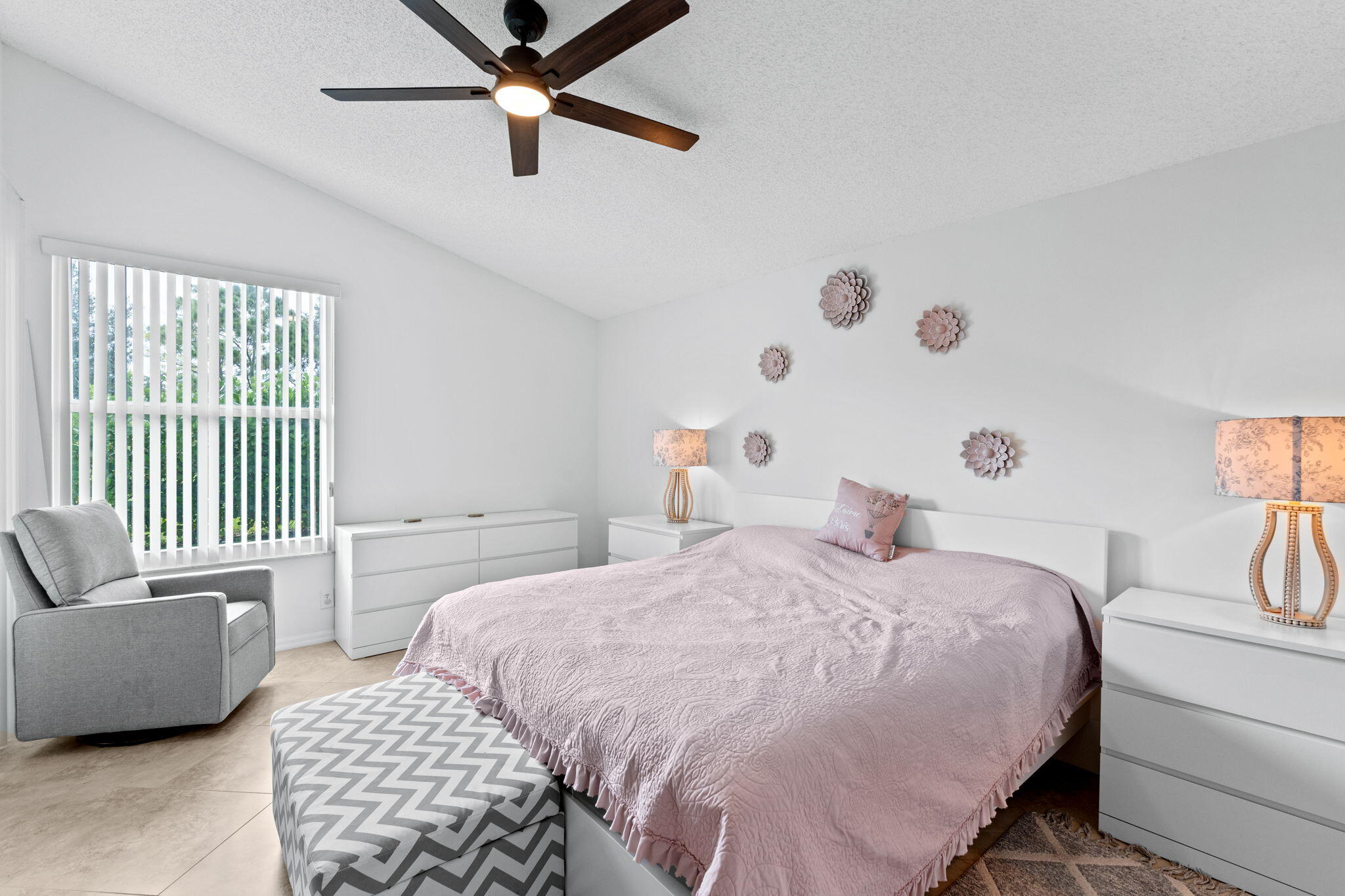 212 Trails End Greenacres, FL 33413 - Photo 19 of 43 9-web-or-mls-A7400505