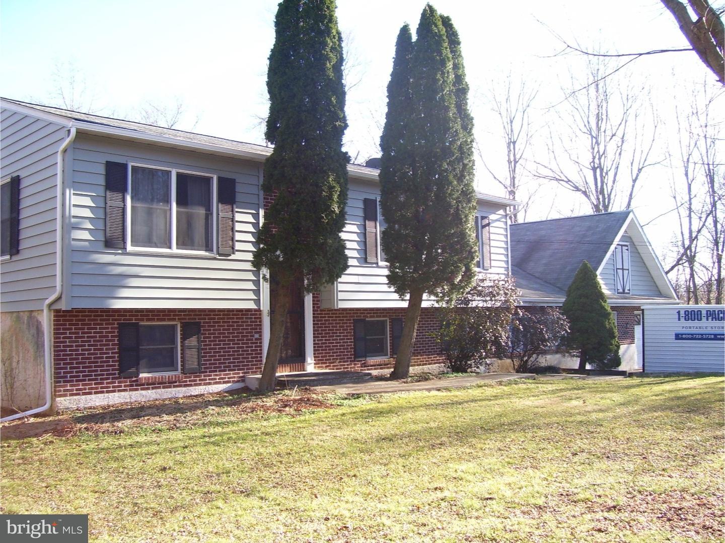 328 Crozerville Road Aston, PA 19014 - Photo 4 of 24