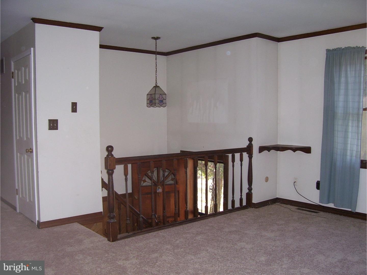 328 Crozerville Road Aston, PA 19014 - Photo 5 of 24