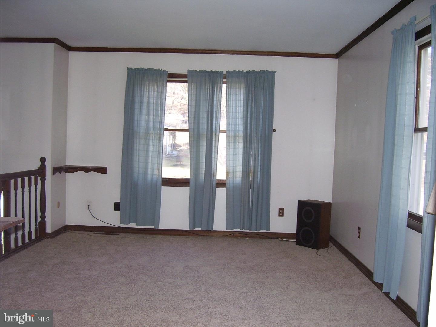 328 Crozerville Road Aston, PA 19014 - Photo 6 of 24