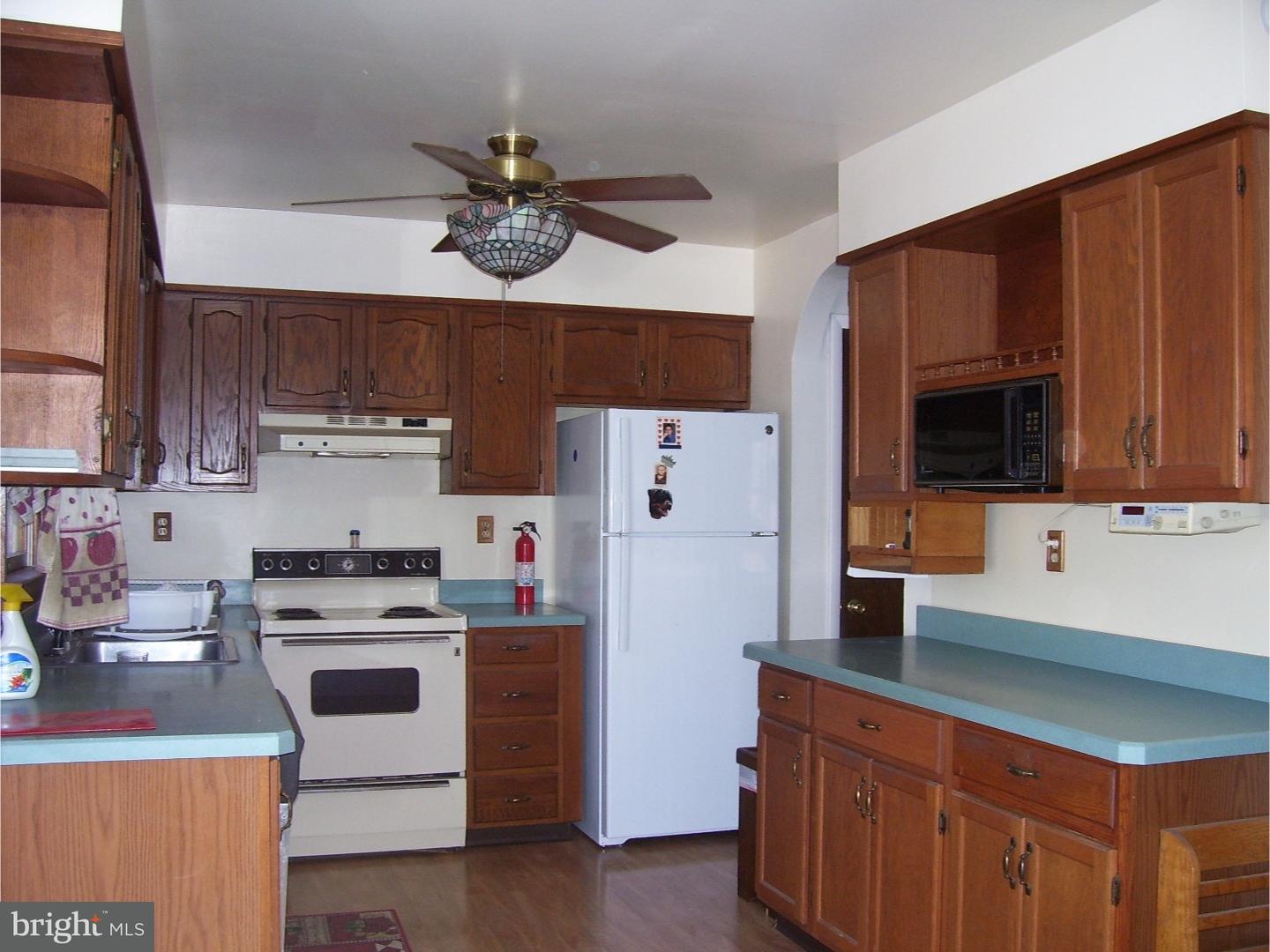 328 Crozerville Road Aston, PA 19014 - Photo 7 of 24