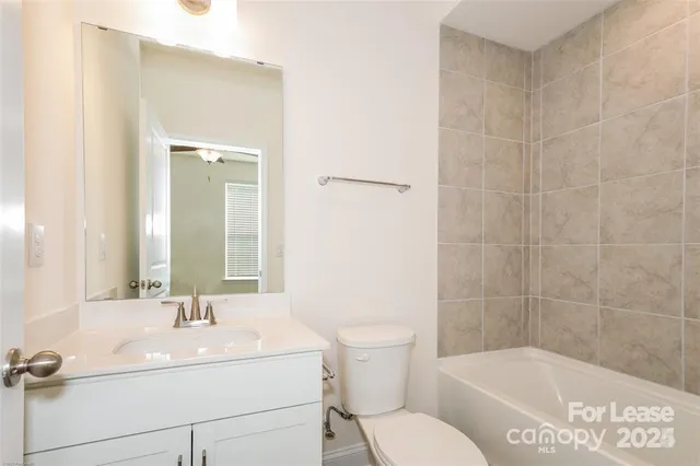 $1,995 | 2111 South Freeland Place, Unit C1, Charlotte, NC 28217