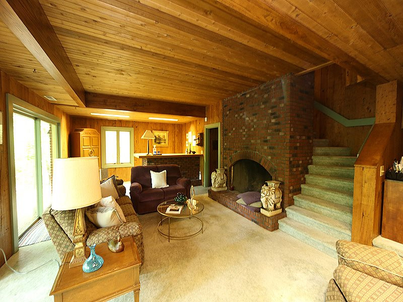 8600 Valley Brook Drive Raleigh, NC 27613 - Photo 15 of 25 Wonderful space to gather family and friends - Family Room