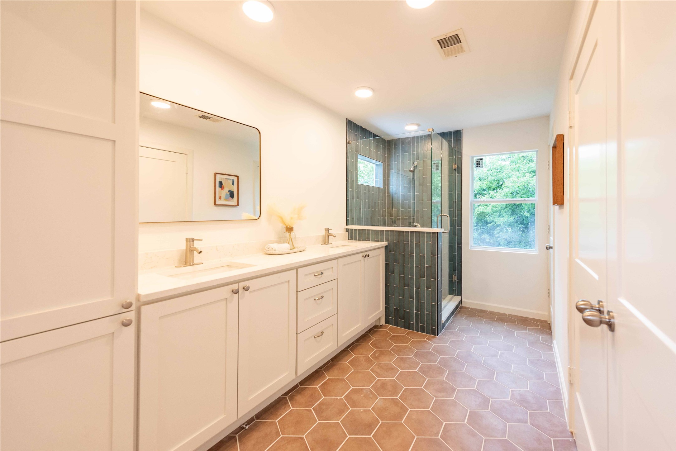 3801 Wilson Street Austin, TX 78704 - Photo 26 of 36 Primary Bedroom Ensuite