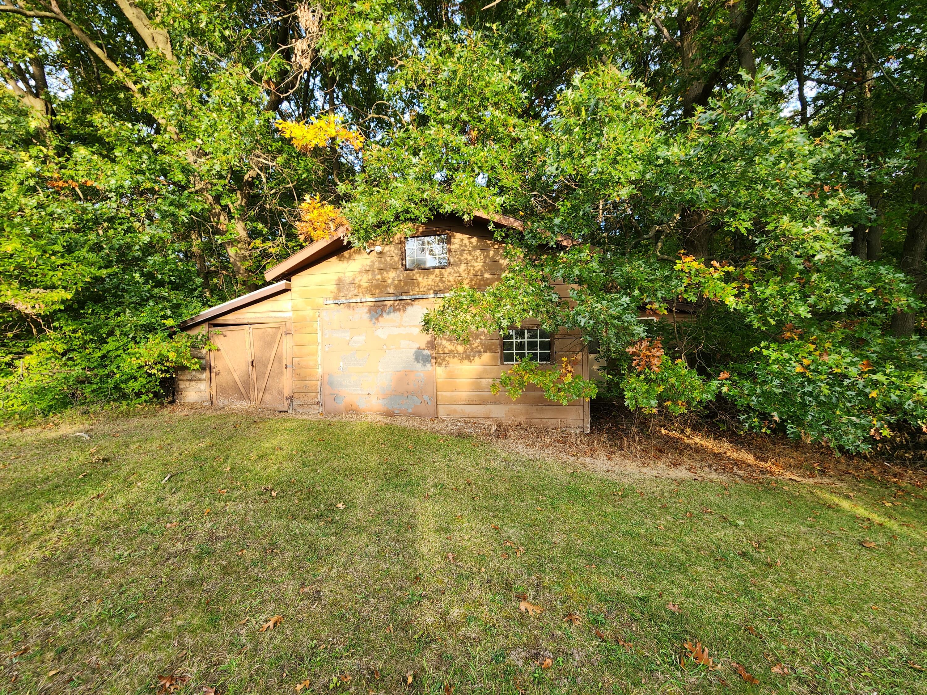 14220 Bullock Road Three Rivers, MI 49093 - Photo 34 of 39 bullock barn picture